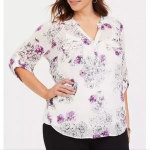 Torrid Harper White Floral Clip Dot Blouse Size 2